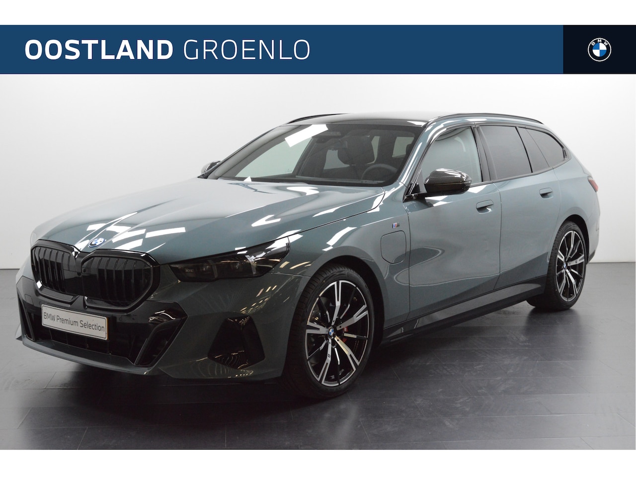 BMW 5-serie Touring - 530e M Sport Automaat / Panoramadak / Trekhaak / Bowers & Wilkins / Parking Assistant Prof - AutoWereld.nl