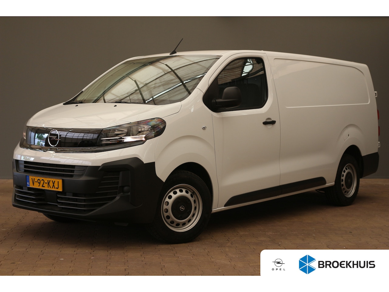 Opel Vivaro - 2.0 Diesel 145 L3 |City Pakket | Afneembare trekhaak | Comfortwand |  All season banden | - AutoWereld.nl