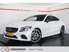 Mercedes-Benz C-klasse Coupé - 300 AMG Night Sfeerverlichting trekhaak Burmesters Panoramadak 360° camera Trekhaak