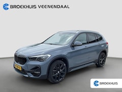 BMW X1 - sDrive20i High Executive Sportline | Panoramadak | Trekhaak | Leder | Camera