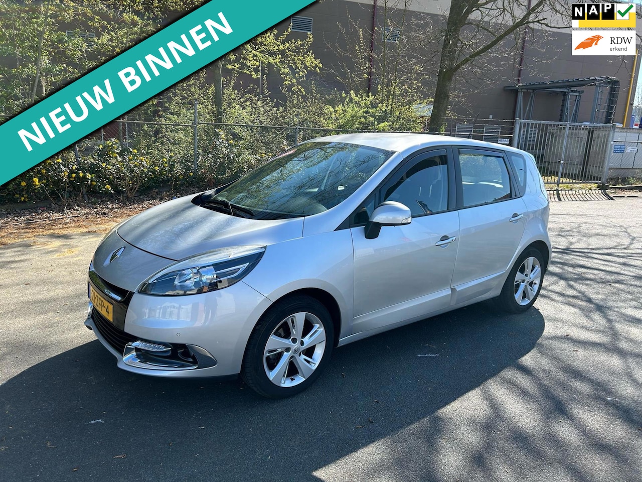 Renault Scénic - 1.2 TCe Dynamique LEUKE AUTO RIJDT EN SCHAKELT GOED - AutoWereld.nl