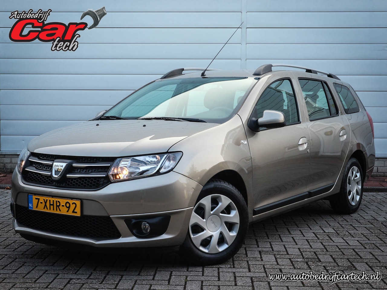 Dacia Logan MCV - 0.9 TCe Lauréate | Airco | Cruise | Pdc | Dakrail | - AutoWereld.nl