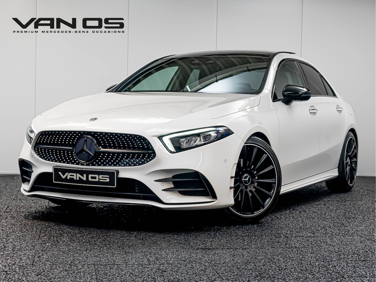 Mercedes-Benz A-klasse - A 200 AMG Line | NIGHT | Pano | Burmester® - AutoWereld.nl