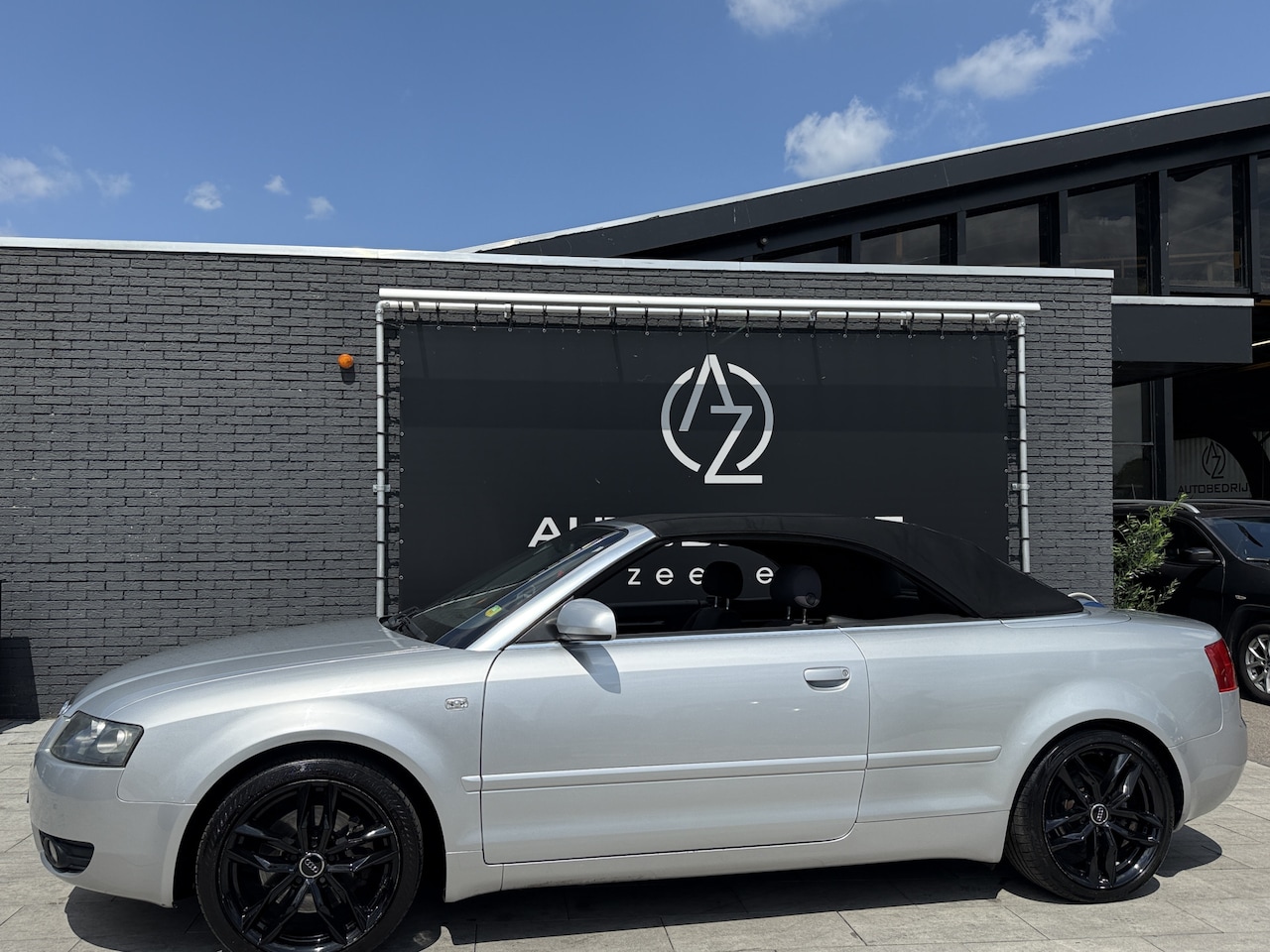 Audi A4 Cabriolet - 2.4 V6 Automaat ! Sportvelgen ! - AutoWereld.nl