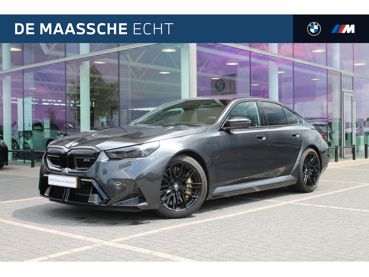 BMW M5 - 5 Serie High Executive Automaat / M Drive Professional / Trekhaak / Bowers & Wilkins / Par - AutoWereld.nl