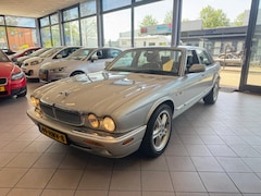 Jaguar Sovereign - 3.2 V8 XJ8 AUTOMAAT LEDER APK 11-25 BJ 2000