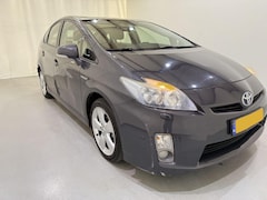 Toyota Prius - HB 1.8 Dual VVT-i Hybrid Dynamic