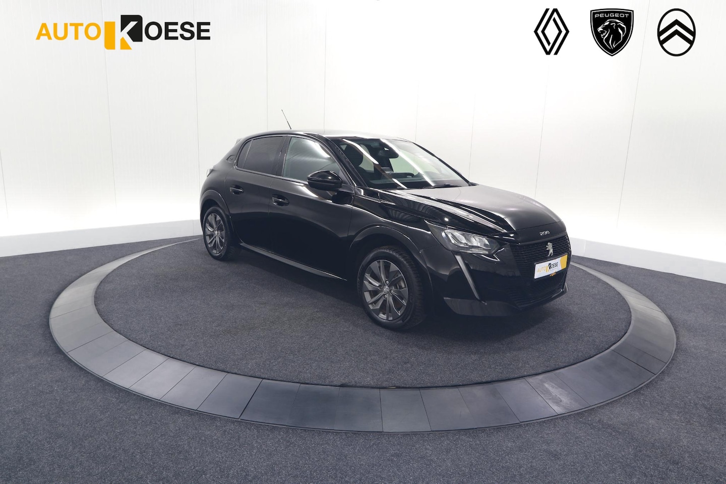 Peugeot e-208 - EV Allure 50 kWh | 3 Fase Laadfunctie | Parkeersensoren | Apple Carplay - AutoWereld.nl