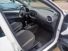 Toyota Aygo X - 1.0 VVT-i MT