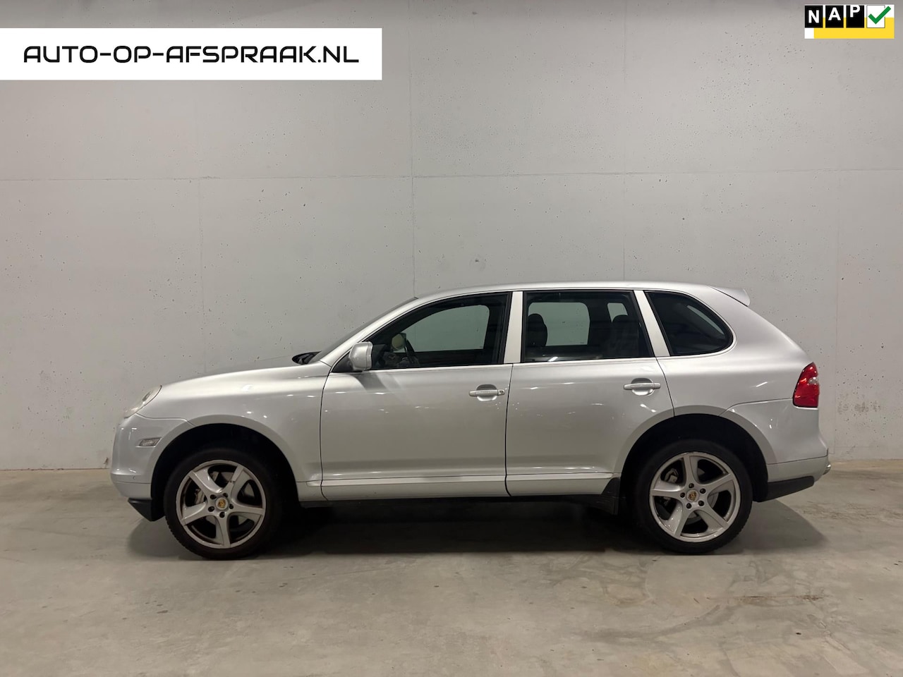 Porsche Cayenne - 4.8 S Leer Luchtvering Navi Bose Cruise C. 4x4 - AutoWereld.nl