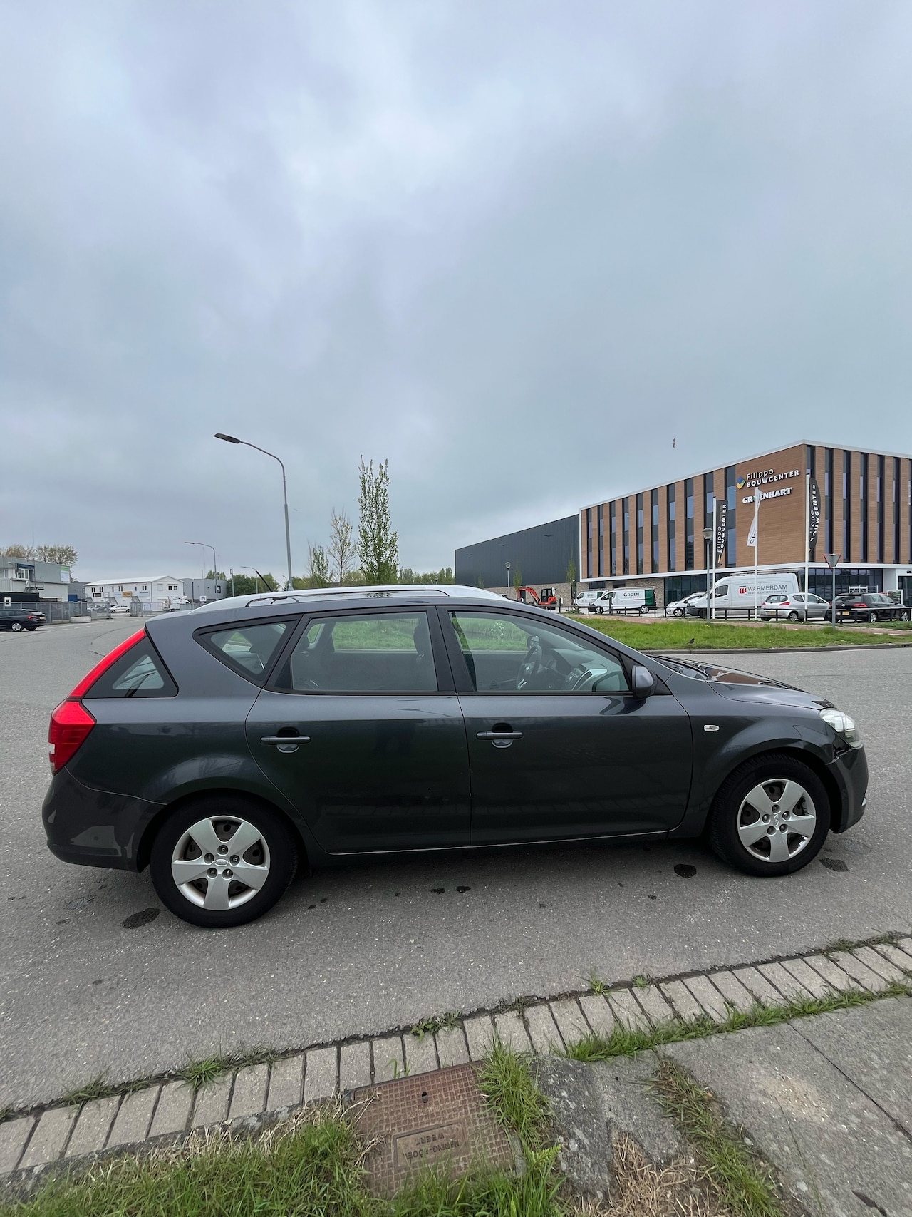 Kia Cee'd Sporty Wagon - 1.6 X-tra - AutoWereld.nl
