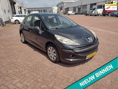 Peugeot 207 - 1.4-16V Color-line MOOIE AUTO BEL 0619590613 AIRCO 5 DRS