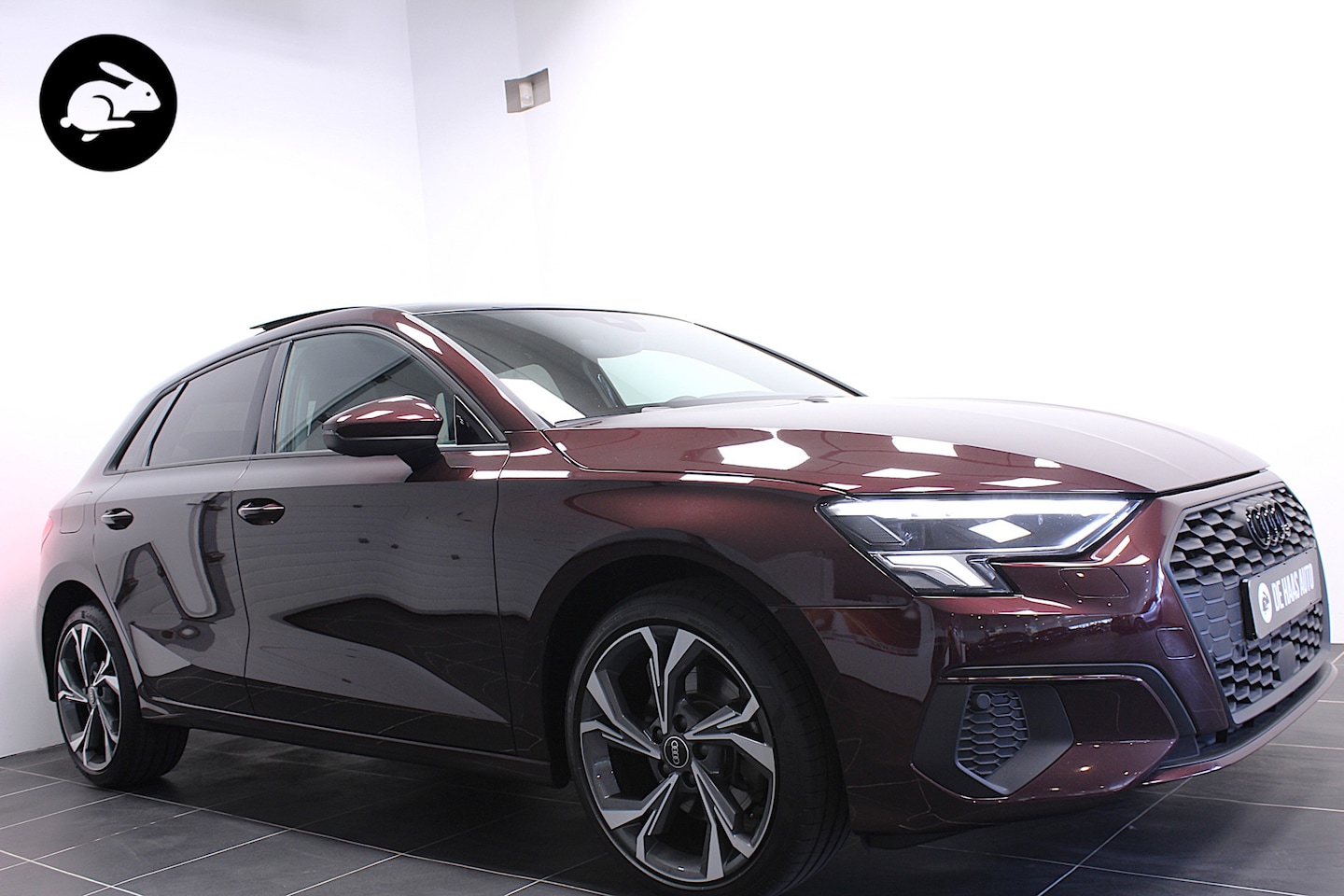 Audi A3 Sportback - 40 TFSI e S-Line/Exclusive/Pano dak/Rood sticksel/Alcantara - AutoWereld.nl