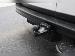 Volkswagen Crafter - 35 2.0 TDI DSG 140 PK L3H3