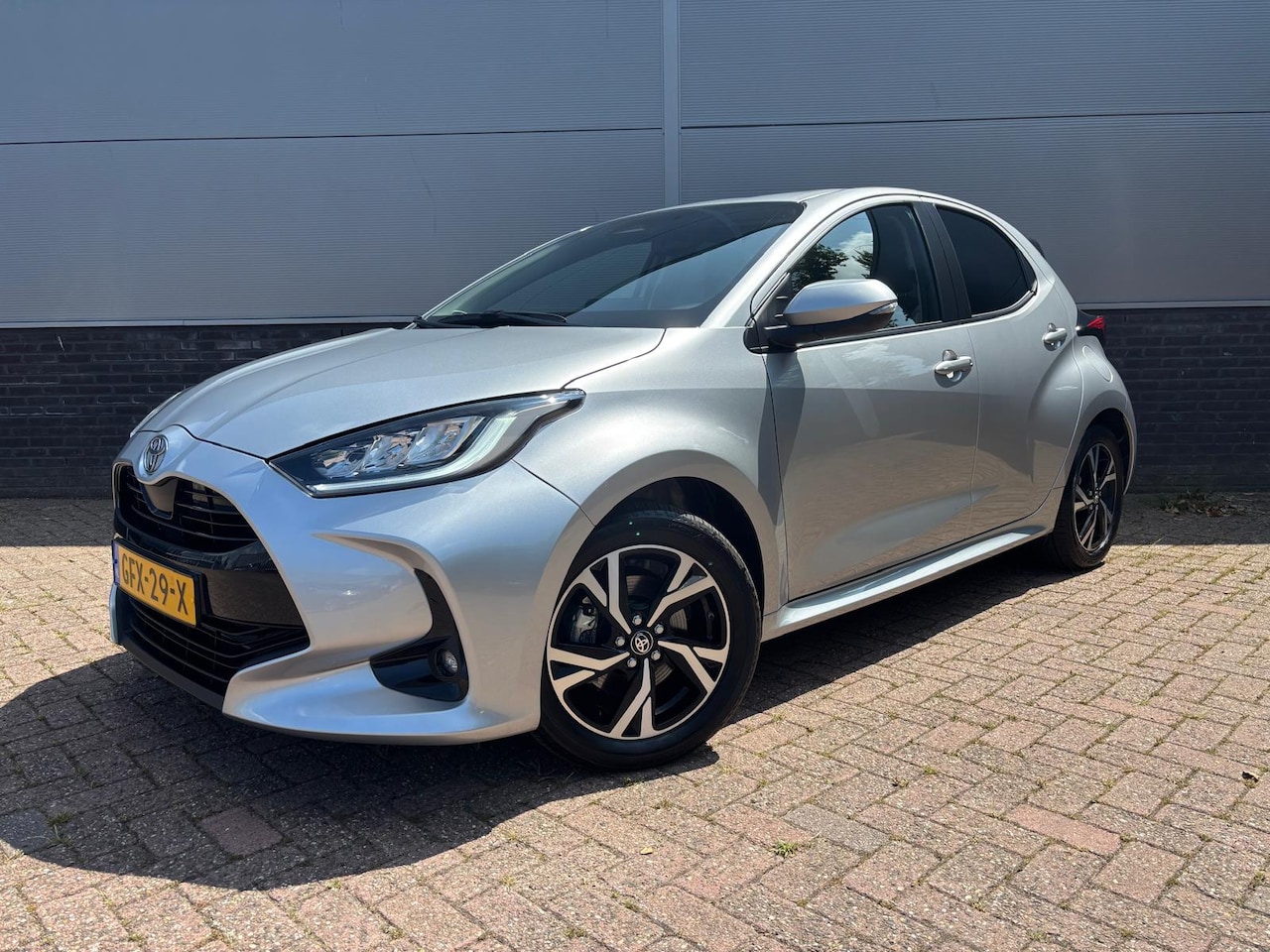 Toyota Yaris - 1.5 Hybrid 115 First Edition - AutoWereld.nl