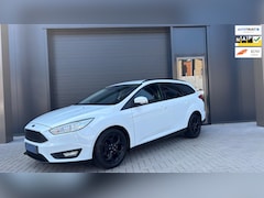 Ford Focus Wagon - 125pk Titanium Edition CLIMA | NAVI | STOELVERWARMING | USB |