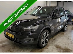 Volvo XC40 - Recharge P8 AWD R-Design / Pdc.+Camera / 1/2 Leder / Stoel-Stuurverwarming / Navigatie /