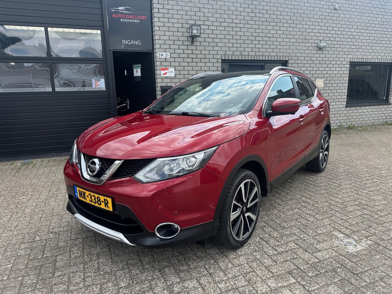 Nissan Qashqai - 1.2 Tekna *NL-AUTO*PANO-DAK*NAVI*360 Camera*VERW STOELEN*NAP*LM-VELGEN - AutoWereld.nl