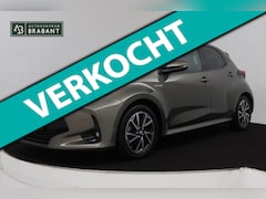 Toyota Yaris - 1.5 Hybrid Style (ACHTERUITRIJCAMERA, PARKEERSENSOREN, AUTOMAAT, CRUISE, LANE-ASSIST, STOE