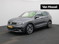 Volkswagen Tiguan - 1.5 TSI ACT Highline Business R | Climate Control | Rondom Camera | Panoramadak | Stoelver