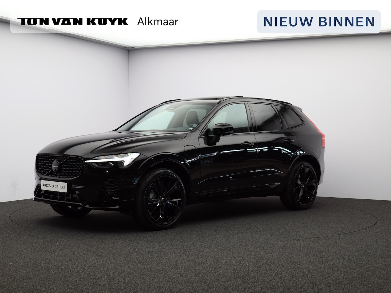 Volvo XC60 - 2.0 T6 Plug-in hybrid AWD Ultra Black Edition / Trekhaak / Head-up Display / 360 Camera / - AutoWereld.nl