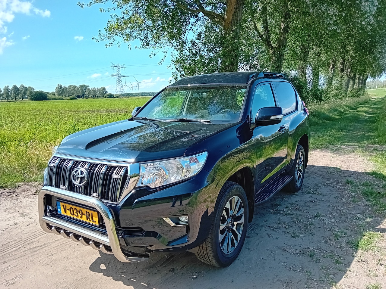Toyota Land Cruiser Challenger - 2.8 D-4D-F High Roof Blind Van - AutoWereld.nl