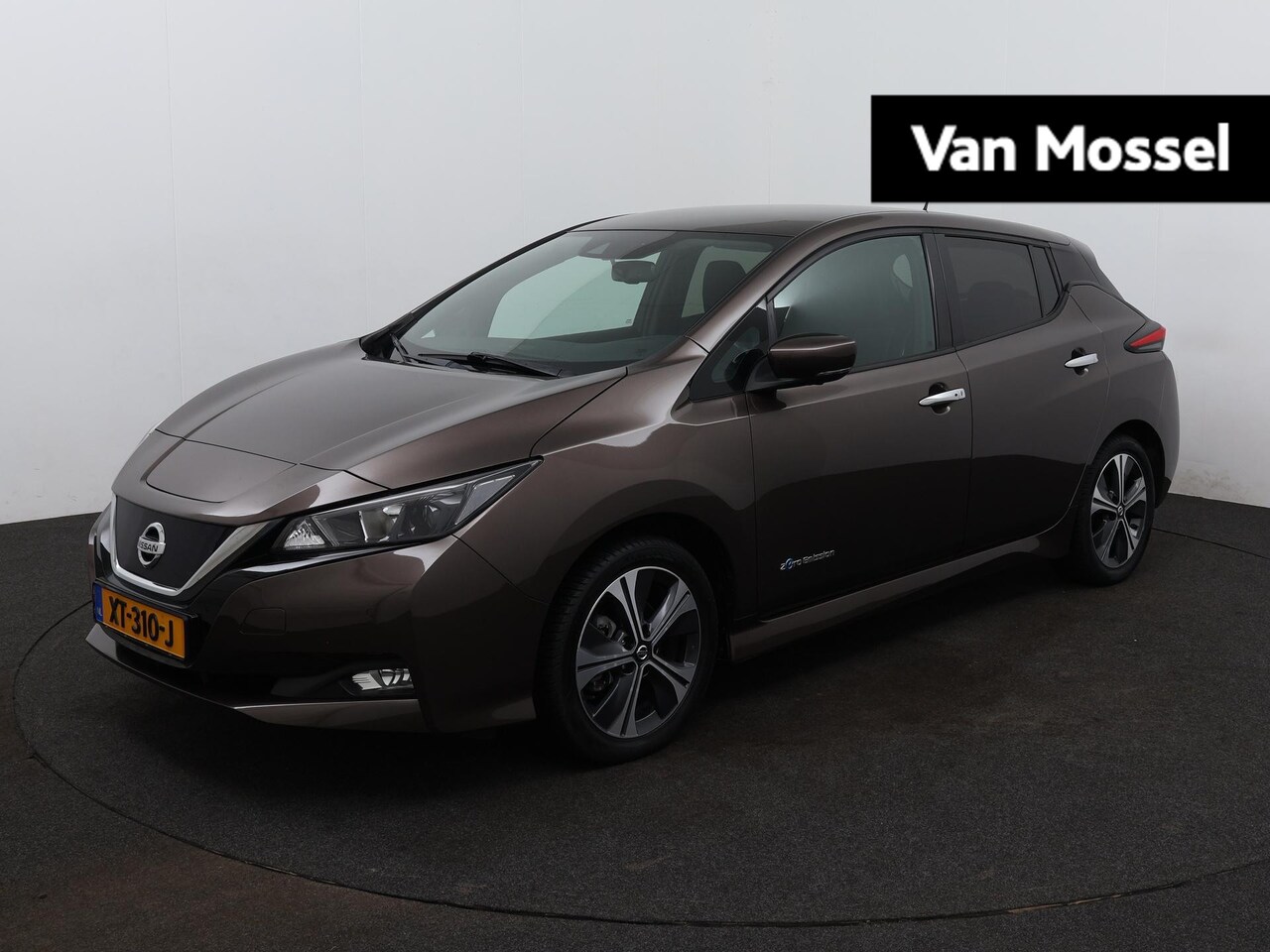 Nissan LEAF - N-Connecta 40 kWh | Automaat | Rondom camera | Navigatie - AutoWereld.nl