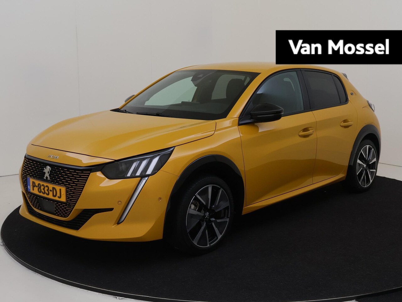 Peugeot e-208 - EV GT 350 50 kWh Full Led / Apple Carplay Navigatie / Pack Parking / 17" GT Velg - AutoWereld.nl