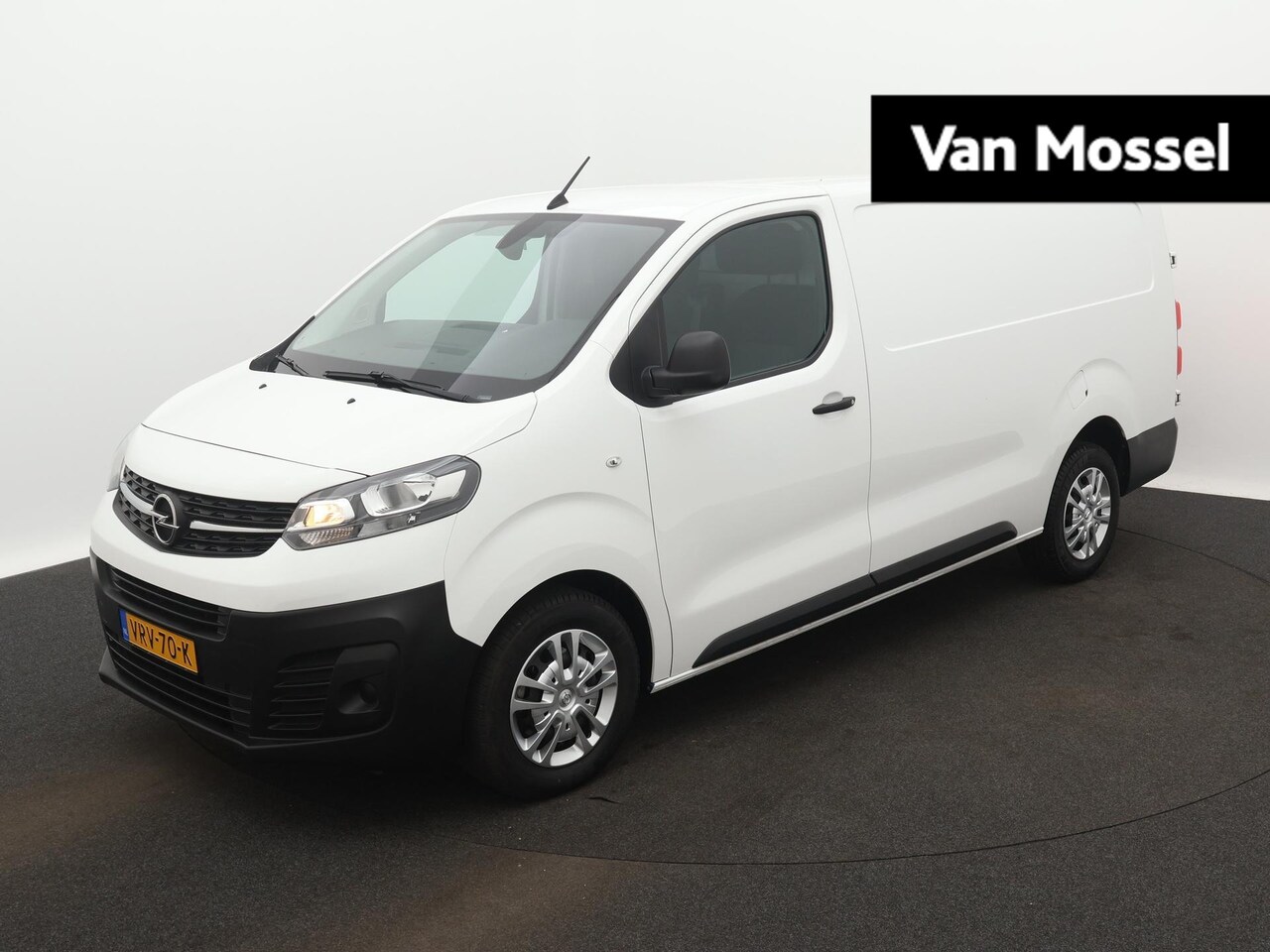 Opel Vivaro - 2.0 CDTI L3H1 Edition | 144pk | Automaat | Camera | Laadvloer | Gladde Betimmering | 73.00 - AutoWereld.nl