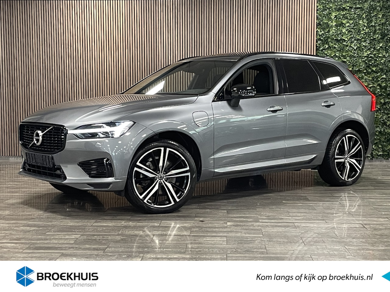 Volvo XC60 - T8 AWD Recharge R-Design | Trekhaak | Harman Kardon | Stoelverwarming voor+achter | Stuurw - AutoWereld.nl