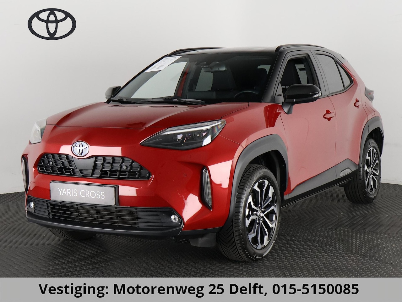 Toyota Yaris Cross - 1.5 HYBRID DYNAMIC LUXERY LINE BI-TONE NAVI.ZEER COMPLEET. GARANTIE TOT 2033! - AutoWereld.nl