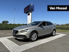 Volvo V40 Cross Country - 2.0 T3 Nordic+ | Standkachel | BLIS | Stoelverwarming | Trekhaak | On Call