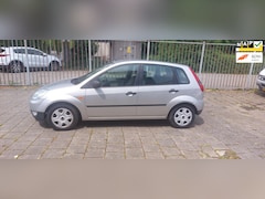 Ford Fiesta - 1.3 Ambiente