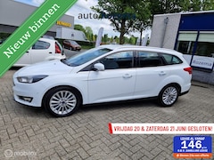 Ford Focus Wagon - 1.0 Titanium Ecc Cruis Navi Haak 118070 km