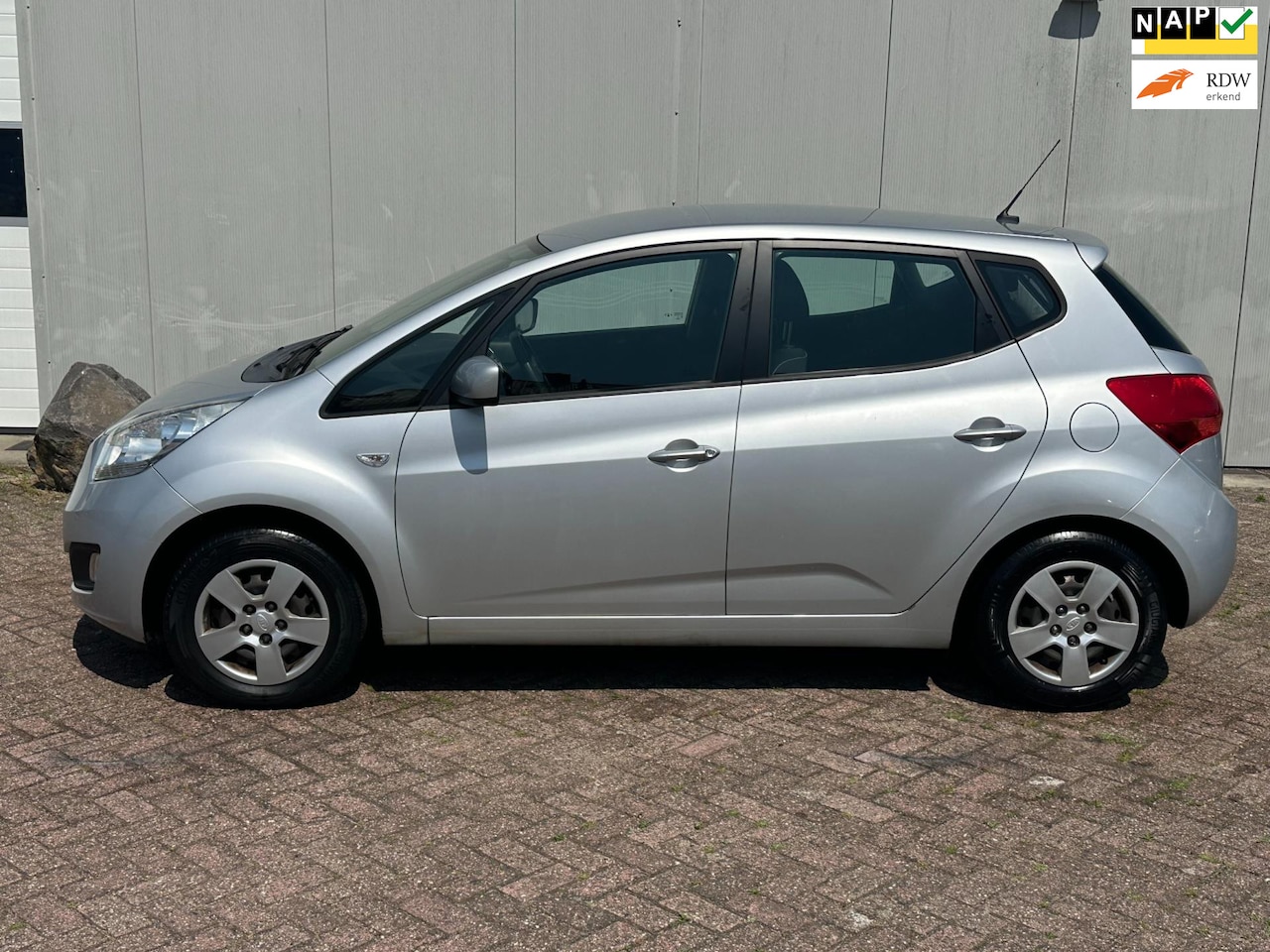 Kia Venga - 1.4 CVVT X-tra 1.4 CVVT X-tra - AutoWereld.nl