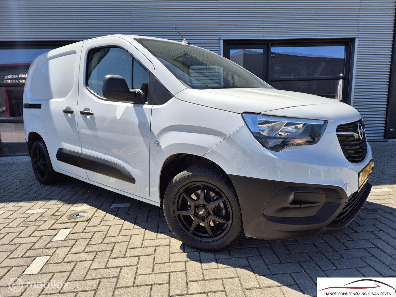 Opel Combo - 1.5D L1H1 CLIMA CAMERA PDC CRUISE NAP - AutoWereld.nl