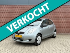 Toyota Yaris - 1.0 VVTi Terra / 5-deurs / radio / nette auto