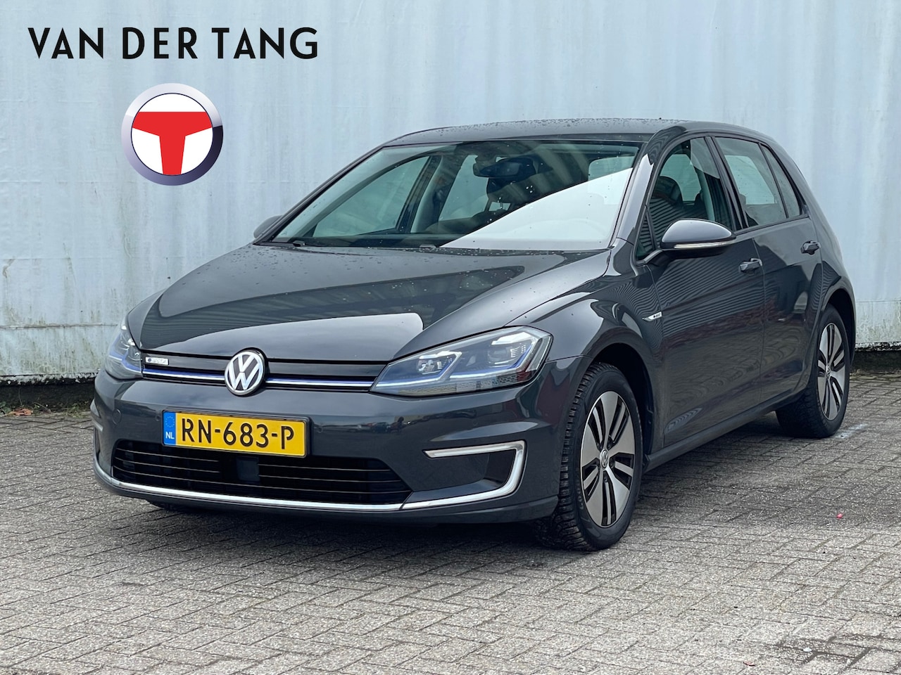 Volkswagen e-Golf - e-Golf 36kWh Warmtepomp! / Navi / Carplay SOH94% - AutoWereld.nl
