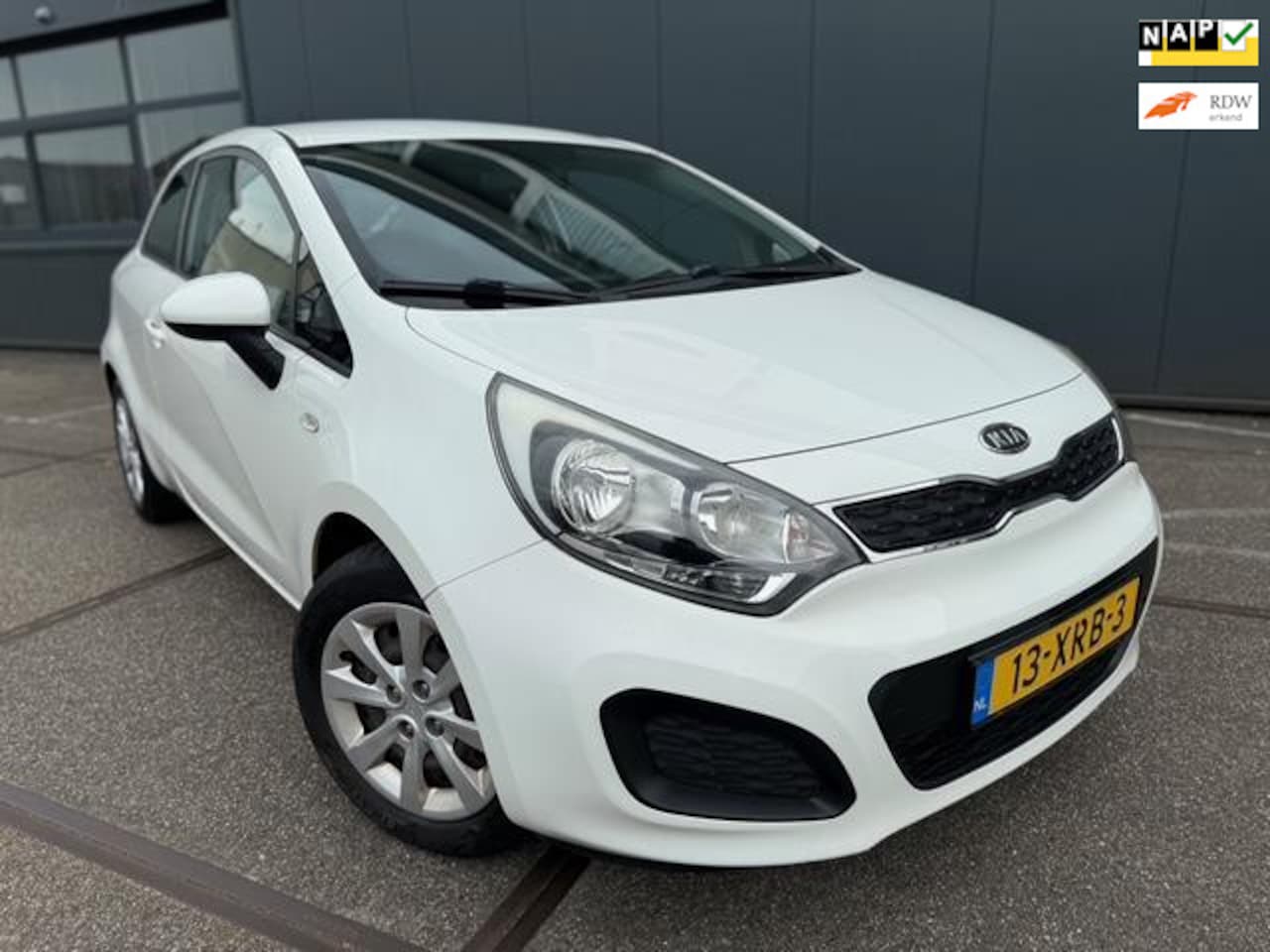 Kia Rio - 1.2 CVVT Comfort Pack*CARPLAY*NAP*NAVI*APK* - AutoWereld.nl