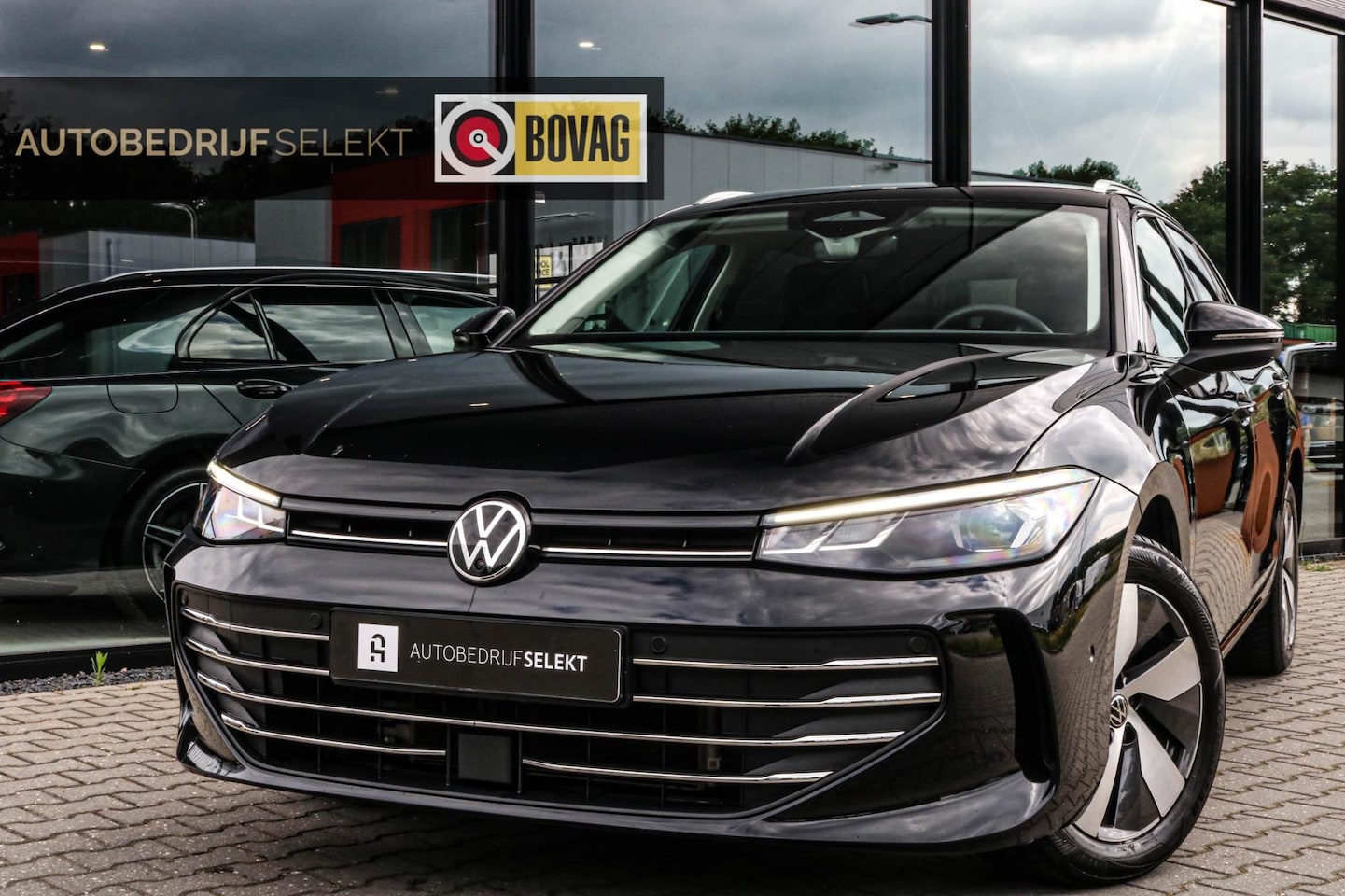 Volkswagen Passat Variant - 1.5 eTSI - MASSAGE - TRAVEL ASS. - FABRIEKSGARANTIE - AutoWereld.nl