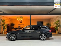 BMW 3-serie Touring - 320i xDrive Edition Sport Line Shadow Executive Garantie Head-Up Pano Camera Elek Achterkl