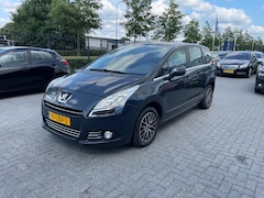 Peugeot 5008 - 1.6 HDiF ST 5p