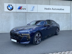 BMW i7 - M70 xDrive 106 kWh | Iconic Glow | Executive Drive Pro | High Executive | Massagefunctie |