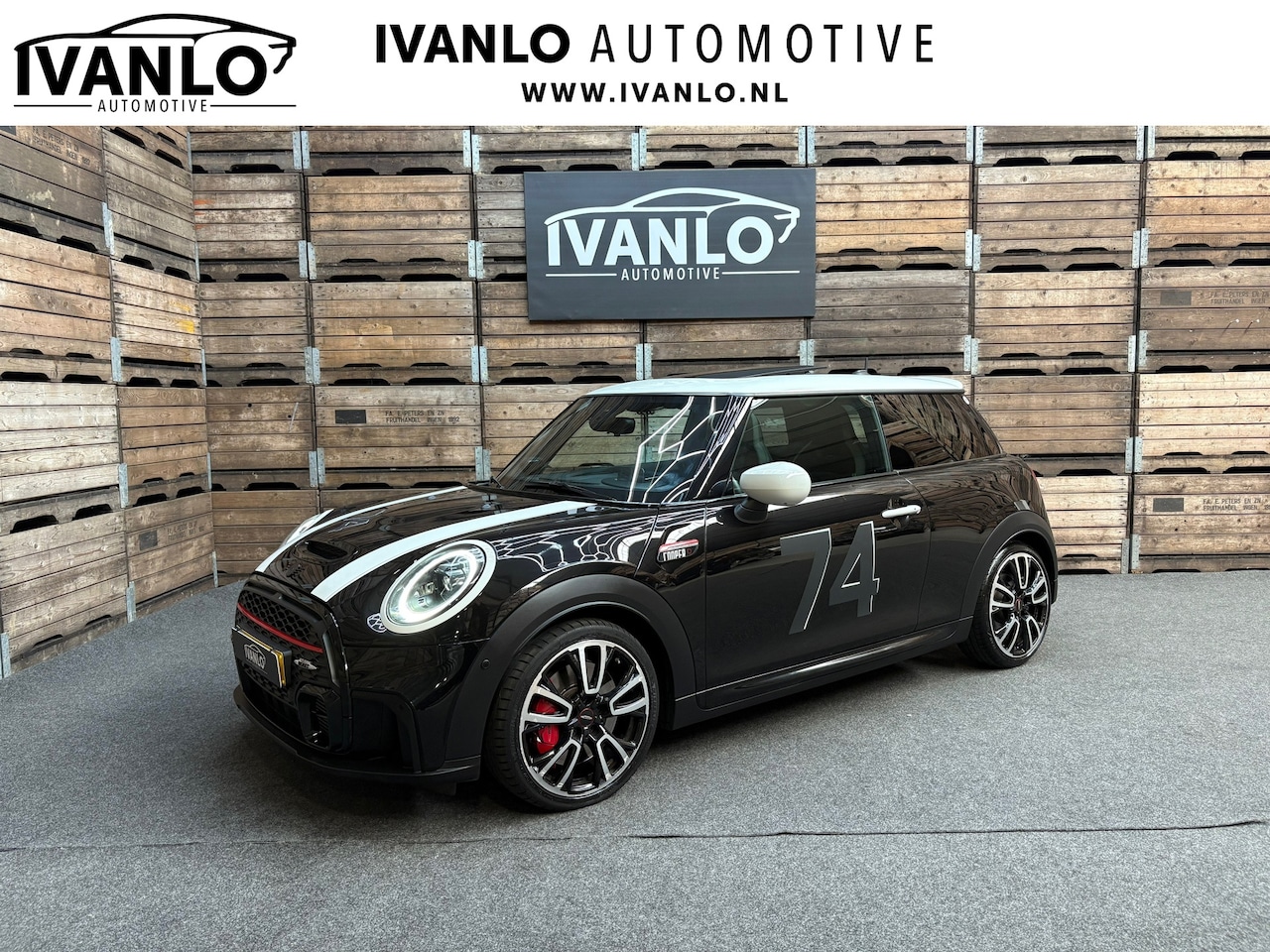 MINI John Cooper Works - Mini 2.0 Essential Anniversary Edition HIFI Pano - AutoWereld.nl