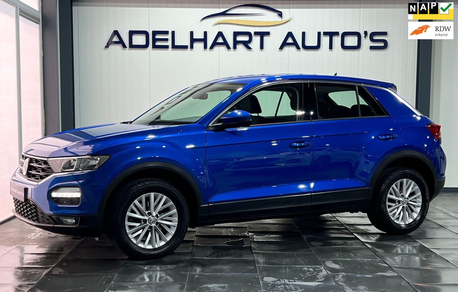 Volkswagen T-Roc - 1.0 TSI Style / Navigatie full map / Apple CarPlay / Climate control / Parkeer sensoren / - AutoWereld.nl