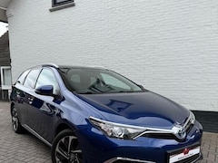 Toyota Auris Touring Sports - 1.8 Hybrid Executive