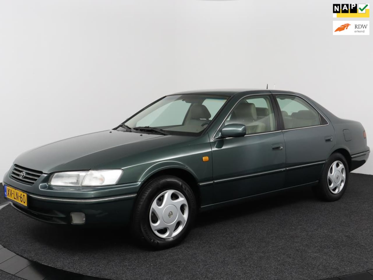 Toyota Camry - 2.2i EXECUTIVE AIRCO LEDER (YOUNGTIMER) - AutoWereld.nl