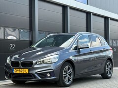BMW 02-serie - Touring 220d Sport Hade-Up Xenon Clima EURO-6