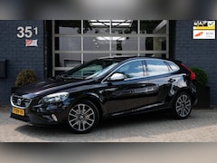 Volvo V40 - 1.6 T3 R-Design