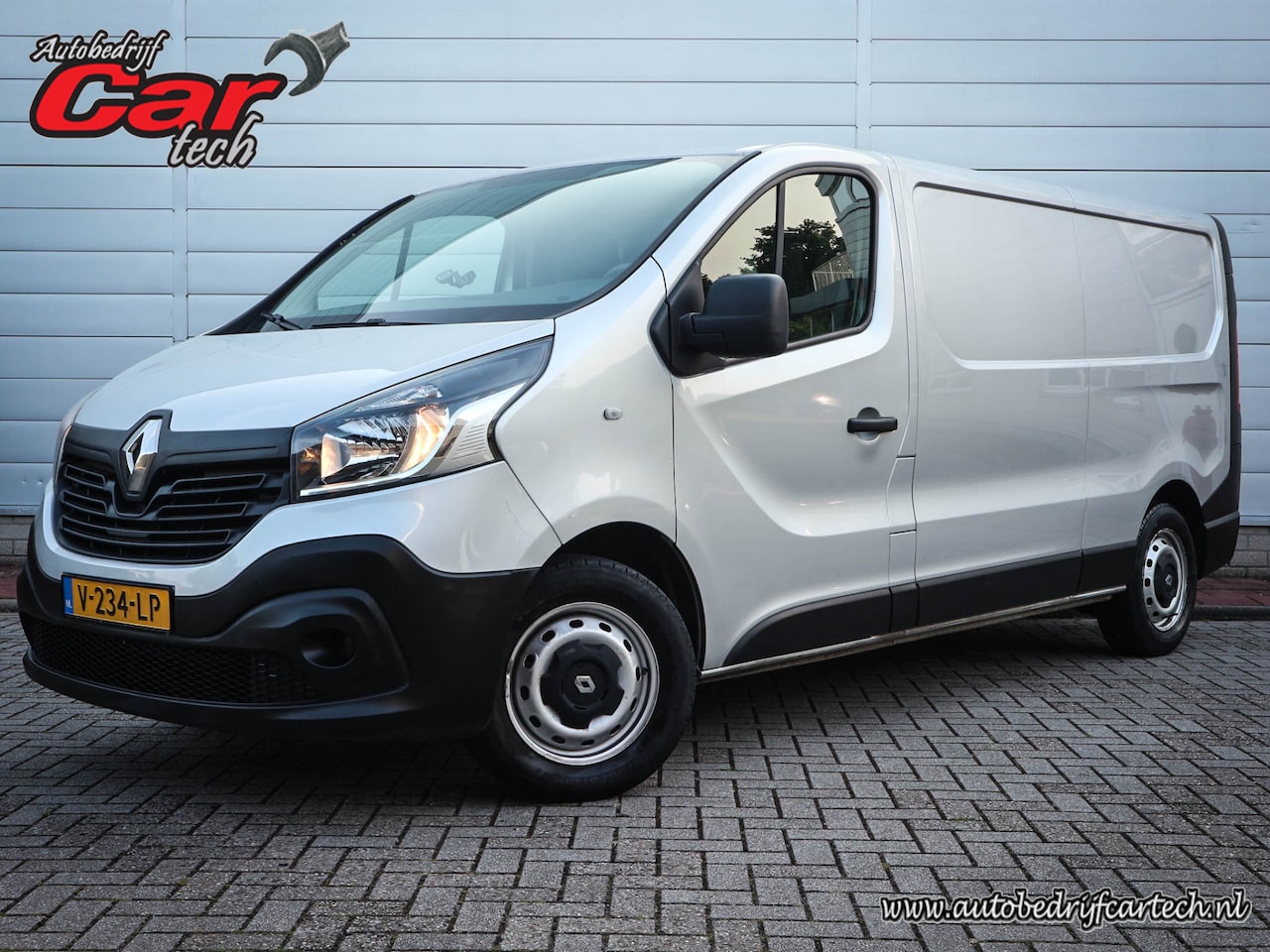 Renault Trafic - 1.6 dCi T29 L2H1 Comfort | Airco | Navi | Cruise | Trekhaak | Pdc | - AutoWereld.nl